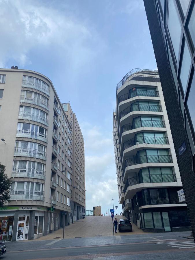 Portofino - Luxe Appartement Met Lateraal Zeezicht Oostende Ngoại thất bức ảnh